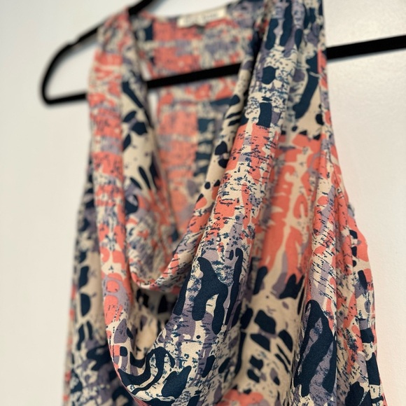 Black Rainn  Women’s Small Sleeveless Abstract Print Cowl Neck Flowy Blouse. - Picture 7 of 11